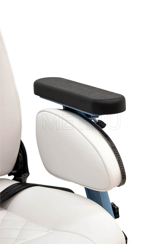 MET CRUISER 21 Кресло-коляска с электроприводом и сиденьем автомобильного типа МЕТ