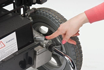 Кресло-коляска с электроприводом складное