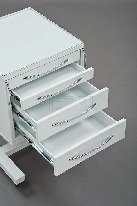 AR-34.1 Столик анестезиолога 4 выдвижных ящика MET