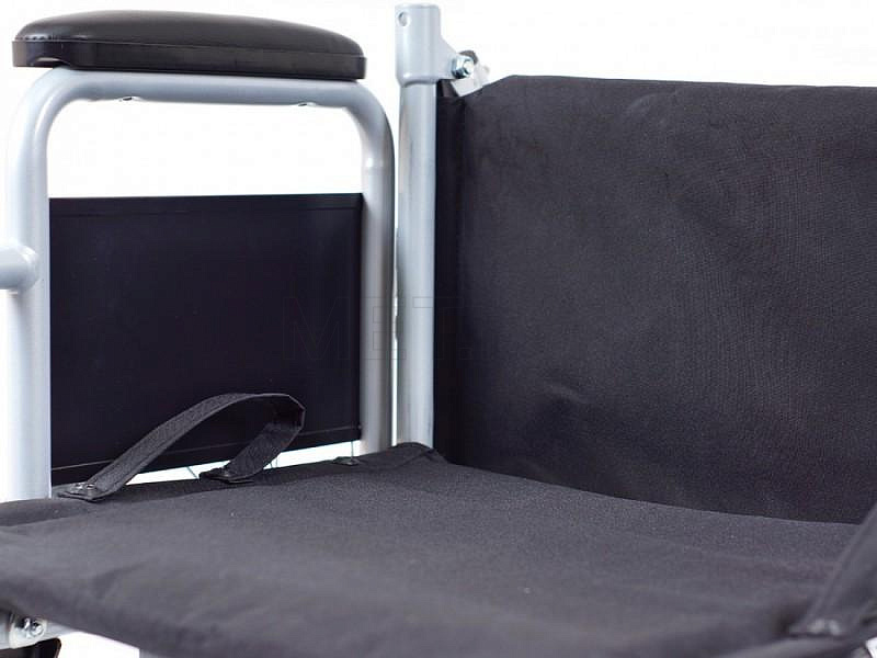 Ortonica BASE 110 Кресло-коляска комнатное, с цельнорезиновыми колёсами и сиденьем шириной 46 см