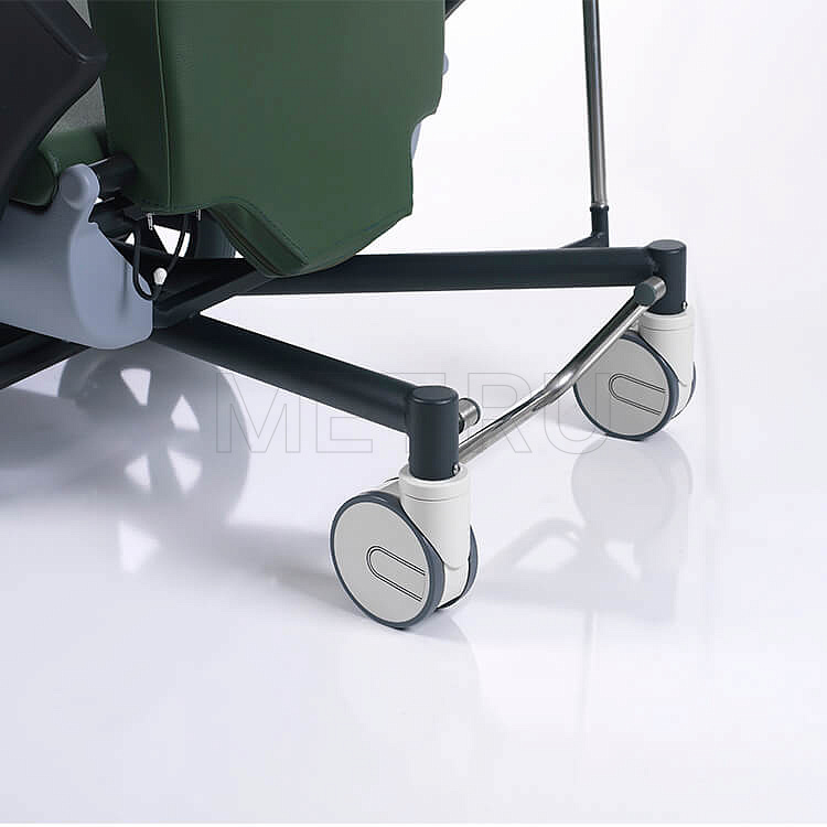 MET CARE-XL Кресло гериатрическое подходит для пациентов с избыточным весом от производителя