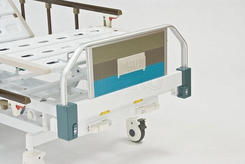 RS104-F Кровать функциональная четырехсекционная с регулировкой высоты MET