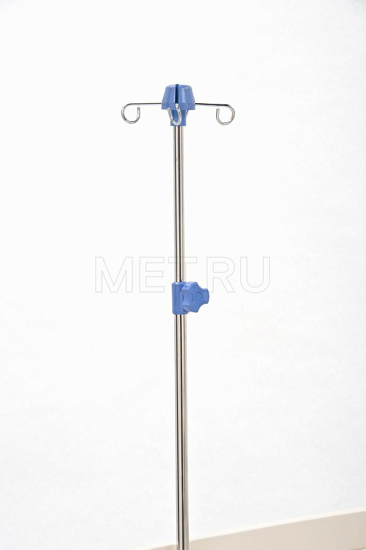 ЛЕГО Е4 ТРЕХ-Функциональная медицинская кровать с электрическими регулировками пластикового ложа и пластиковыми боковыми ограждениями от производителя