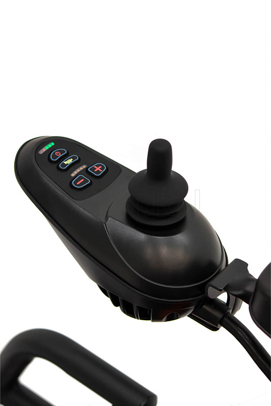 MET VERSA  Кресло-коляска с электроприводом МЕТ