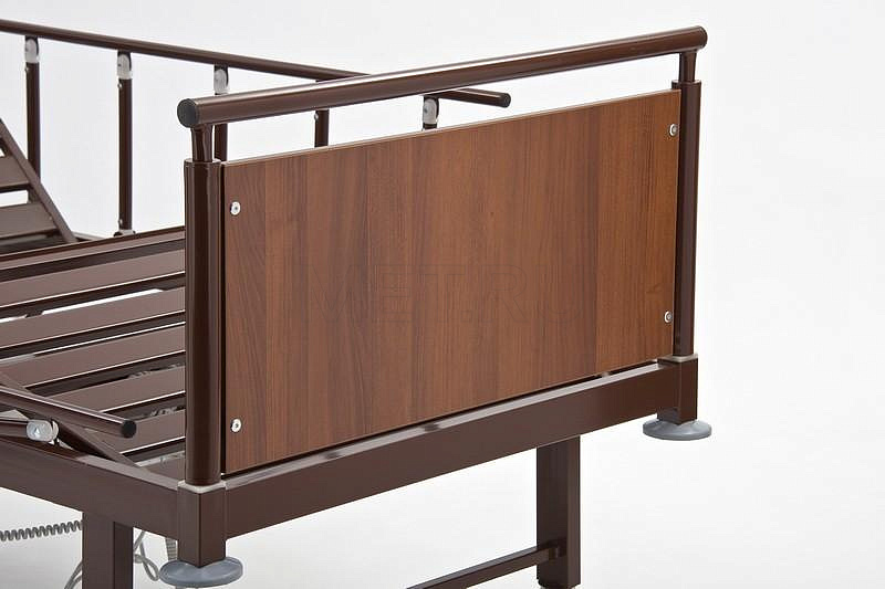 Гамма-3 Кровать электрическая медицинская c электроприводным туалетом.