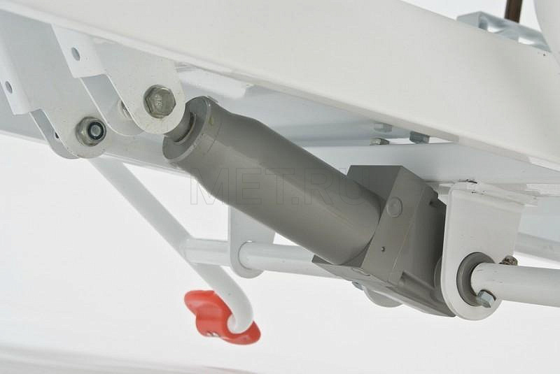 RS104-F Кровать функциональная четырехсекционная с регулировкой высоты MET