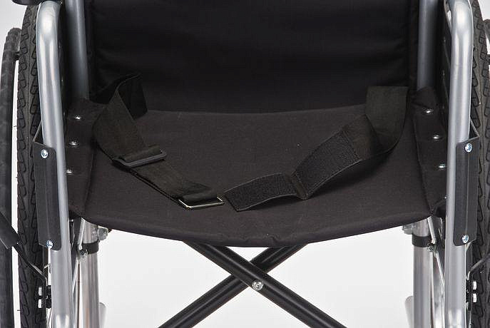 H007 Бюджетное кресло-коляска