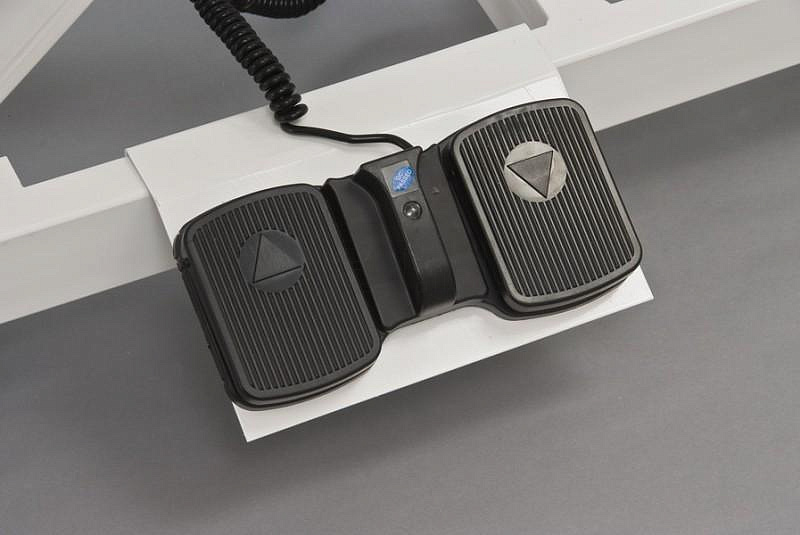 СММ-03-Аском (х.302) Стол массажный MET