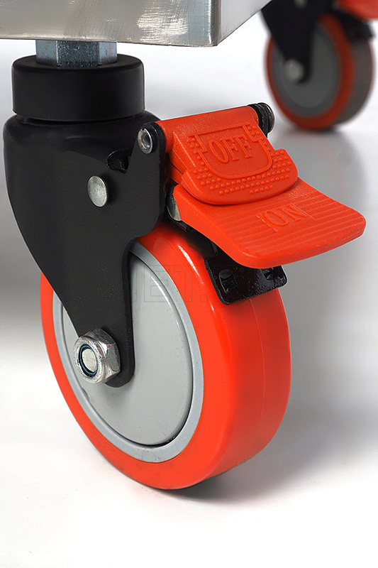 МЕТ BLQ 013 Стол анестезиолога с четырьмя ящиками и нишей, столешница закаленное стекло от производителя