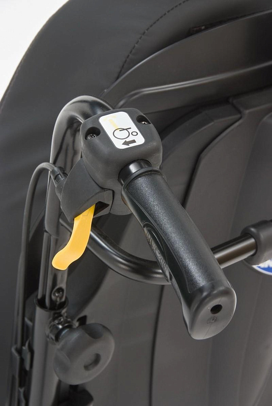 Invacare REA AZALEA Кресло-коляска комфортное, для пользователя средней комплекции