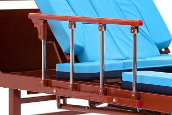 Кровать для лежачих больных с  функцией переворачивания больного  и туалетом