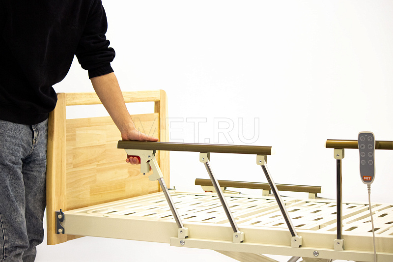 MET SILVIA Электрическая кровать с опусканием ложа до уровня пола MET