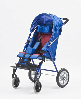 Детское кресло-коляска (задние пневматические колёса)