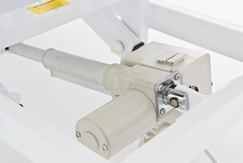 Кресло гинекологическое с регулировкой высоты , на электроприводе, цвет- белый MET