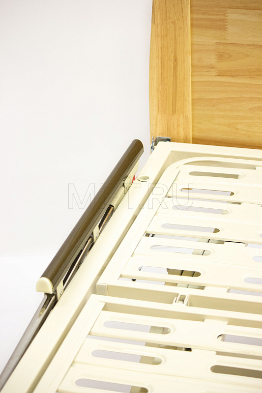 MET SILVIA Электрическая кровать с опусканием ложа до уровня пола