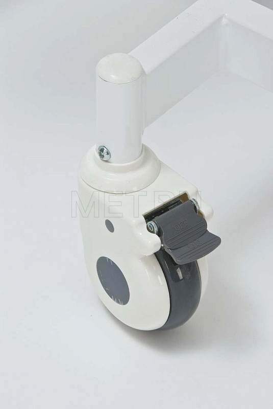 RS104-F Кровать функциональная четырехсекционная с регулировкой высоты MET