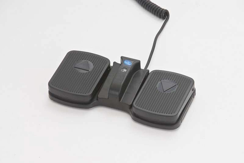 КСМ-ПУ-07э, два электропривода, беж Гинекологическое кресло-стол для малых хирургическиз вмешательств МЕТ