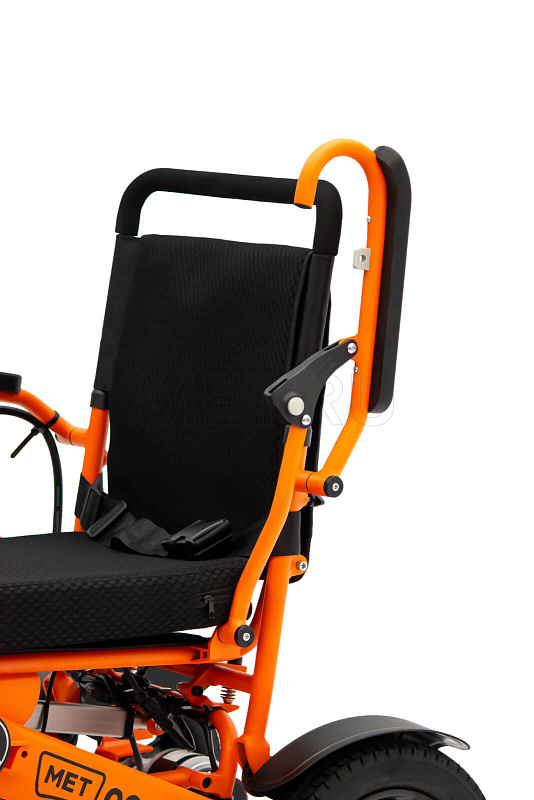 MET COMPACT 35 Кресло-коляска складная с электроприводом MET