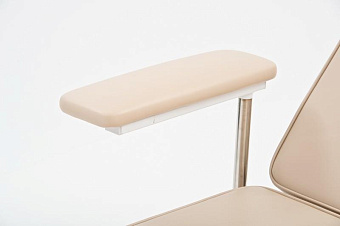 Кресло для исследований ЭЭГ, с узкими подлокотниками, бежевое