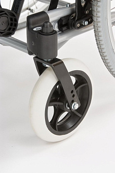 Кресло-коляска комфортное, для пользователя средней комплекции