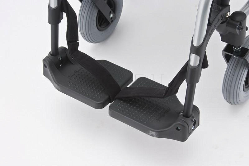 Otto Bock START ПНЕВМО КОЛЕСА Кресло-коляска прогулочное с шириной сиденья 38 см