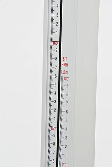 Ростомер деревянный с сиденьем