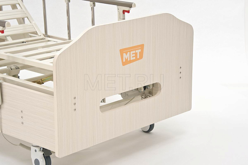 MET ARCTIC Кровать функциональная медицинская с низким ЛДСП-основанием цвета Выбеленный дуб MET