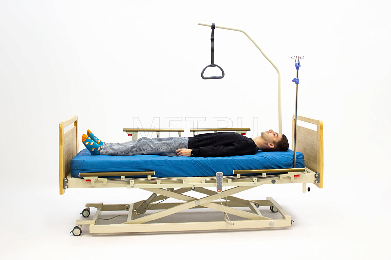 MET SILVIA Электрическая кровать с опусканием ложа до уровня пола