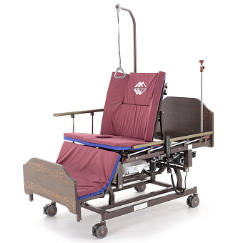 Кровать медицинская с регулировкой высоты