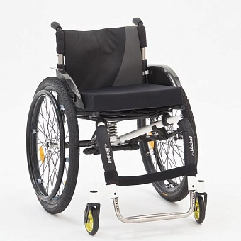 Kресло-коляска активного типа