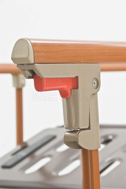 MET E-31 WOOD (Сигма-31) Медицинская кровать для больных с переломом шейки бедра с регулировкой высоты от производителя