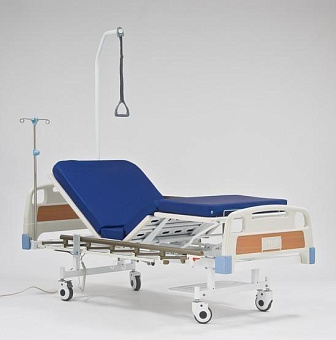 Кровать медицинская с электроприводом регулировки секций