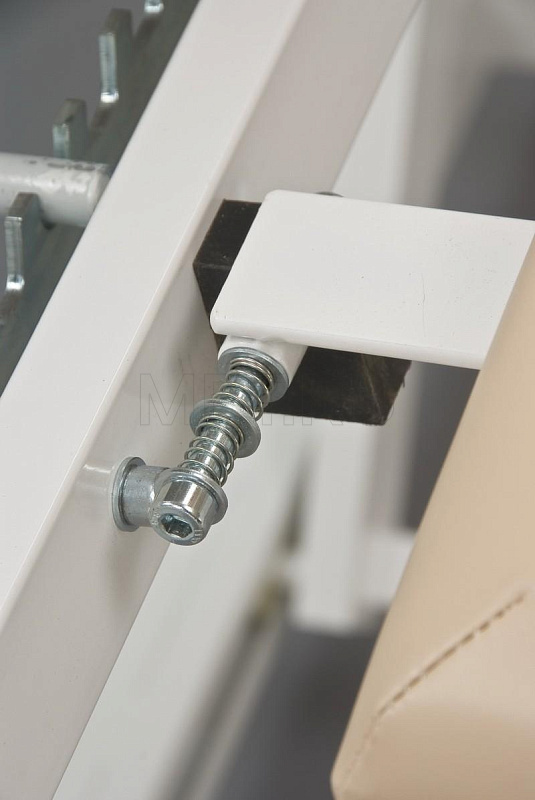 СММ-03-Аском (х.302) Стол массажный MET