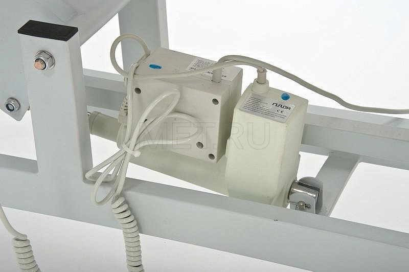 Wendermann Steel 9 Стол массажный с электроприводной регулировкой, бежевый MET