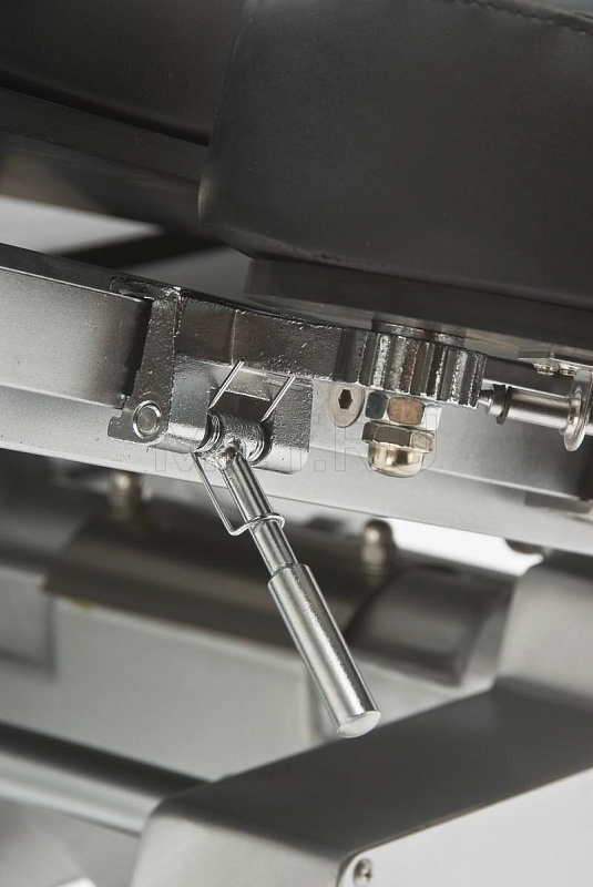 ST-I Операционный стол с гидравлической регулировкой высоты