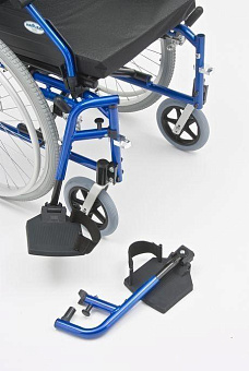 Кресло-коляска инвалидное, пневматические колёса