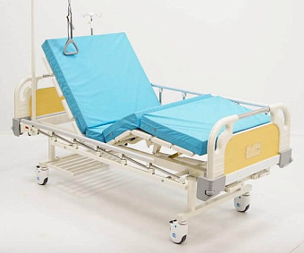 Кровать медицинская  функциональная с механическими регулировками