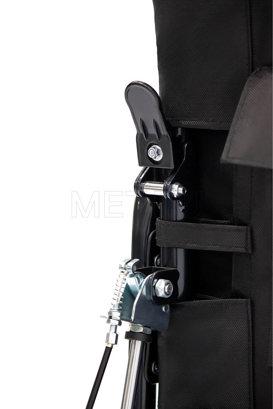 MET COMFORT 110 Кресло-коляска с электроприводом MET