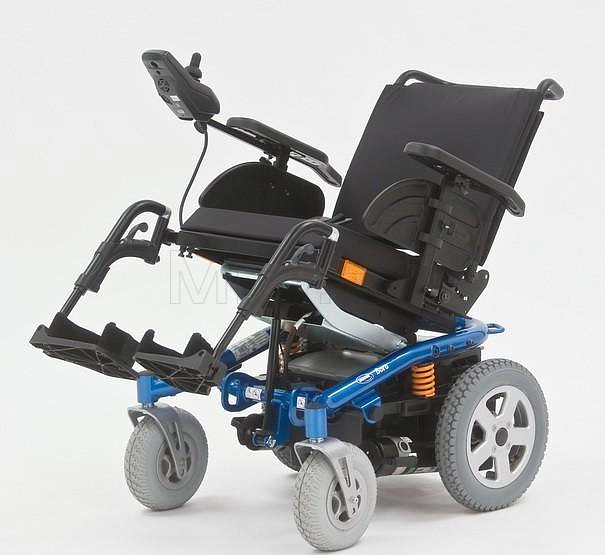 Invacare BORA Кресло-коляска с электроприводом MET