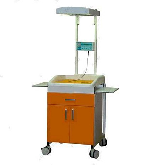 Стол для санитарной обработки новорожденных