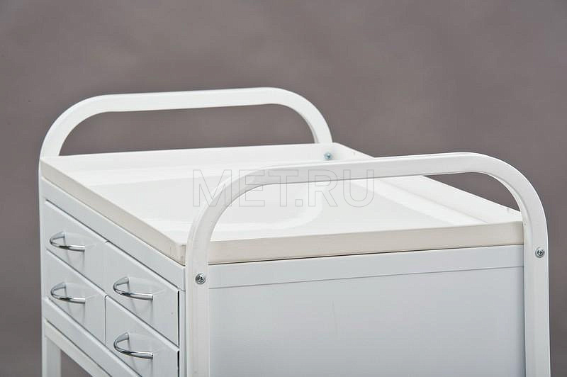 СМ.03.02 УЦЕНКА Стол манипуляционный с пластиковыми столешницей и полками