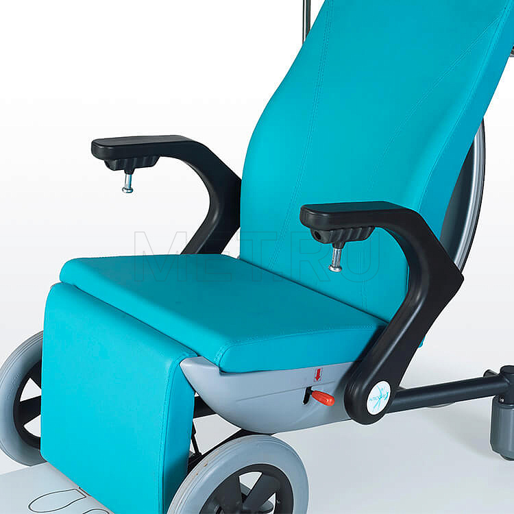 MET B-CARE Кресло гериатрическое MET
