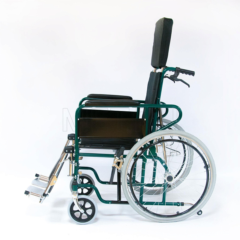 FS 902 GC Кресло-коляска инвалидная с высокой спинкой, стальная MET