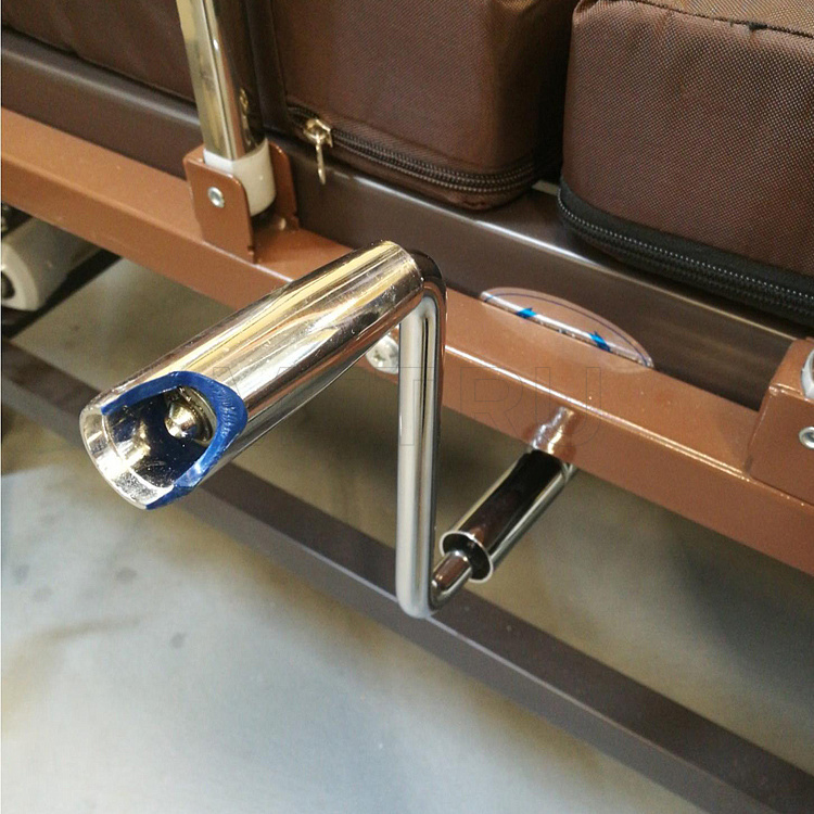 УЦЕНКА МЕТ REMEKS Медицинская кровать для ухода за лежачими больными с  переворотом, туалетом и матрасом MET