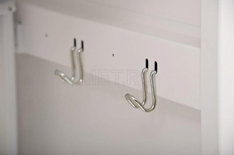 МЕТ ЭССЕН 1МоБ Шкаф медицинский, для одежды, с  бактерицидным рециркулятором и с антибактериальной окраской МЕТ