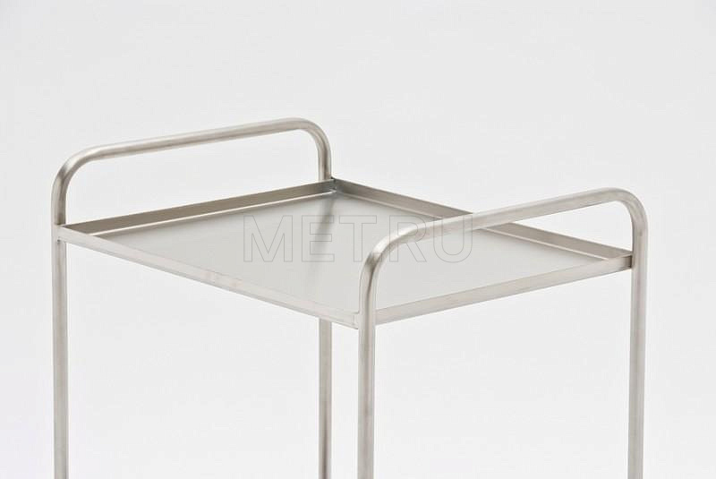 МЕT-В26 Инструментальный столик из нержавеющей стали (размер 650х700мм) МЕТ