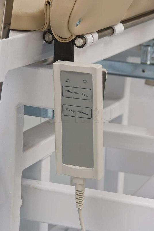  Кресло смотровое с двумя электроприводами, бежевое от производителя