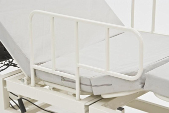 Кровать для работающих лежачих больных, с электроприводами