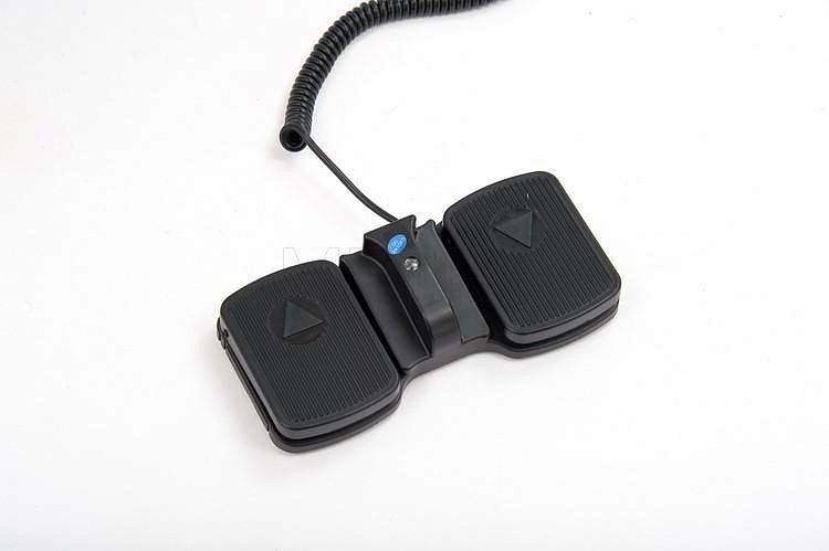 К042СМ Кресло-кушетка массажно-косметологическая