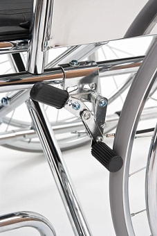 Кресло-коляска с высокой спинкой сиденье -кож.зам.